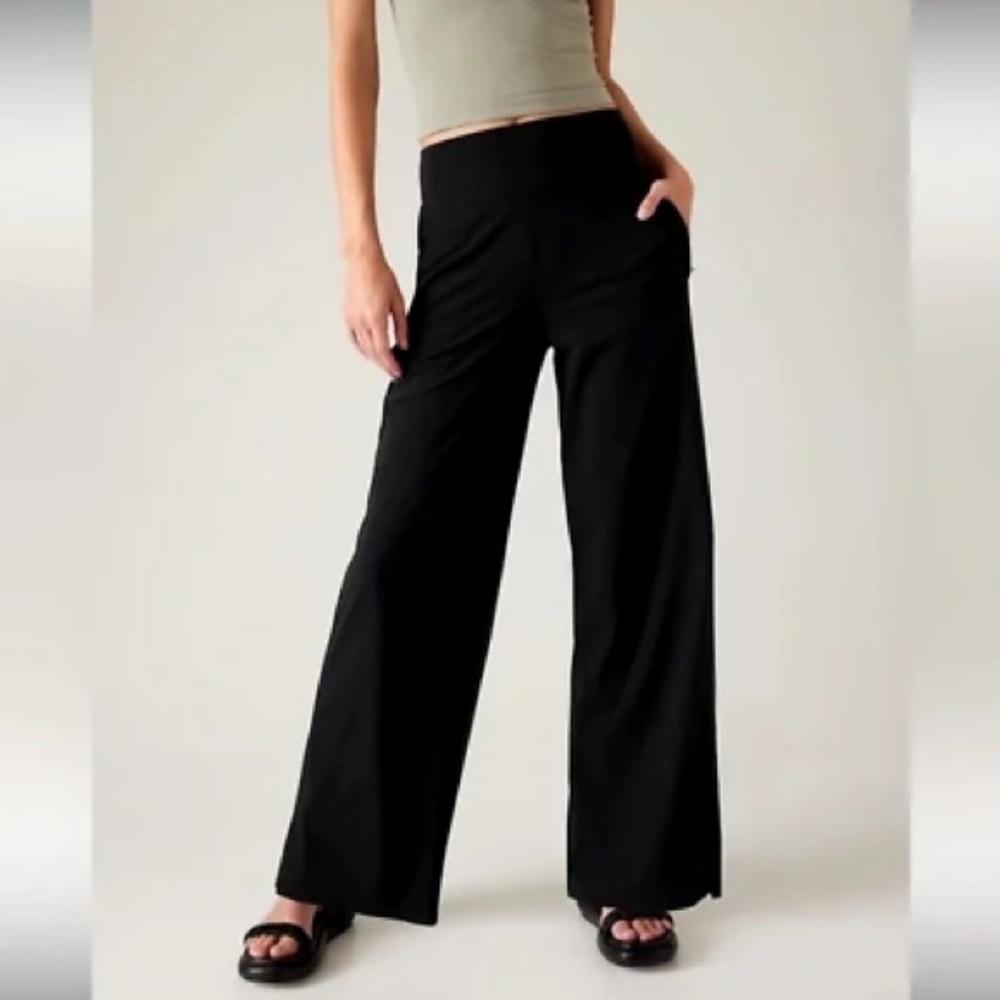 Athleta Wide Leg Cosmic Pant Size 0 Black NWOT